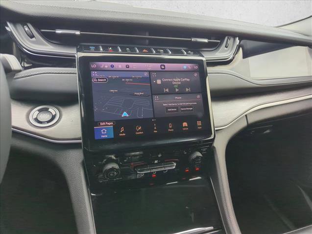 Used 2024 Jeep Grand Cherokee Limited 4xe image 10