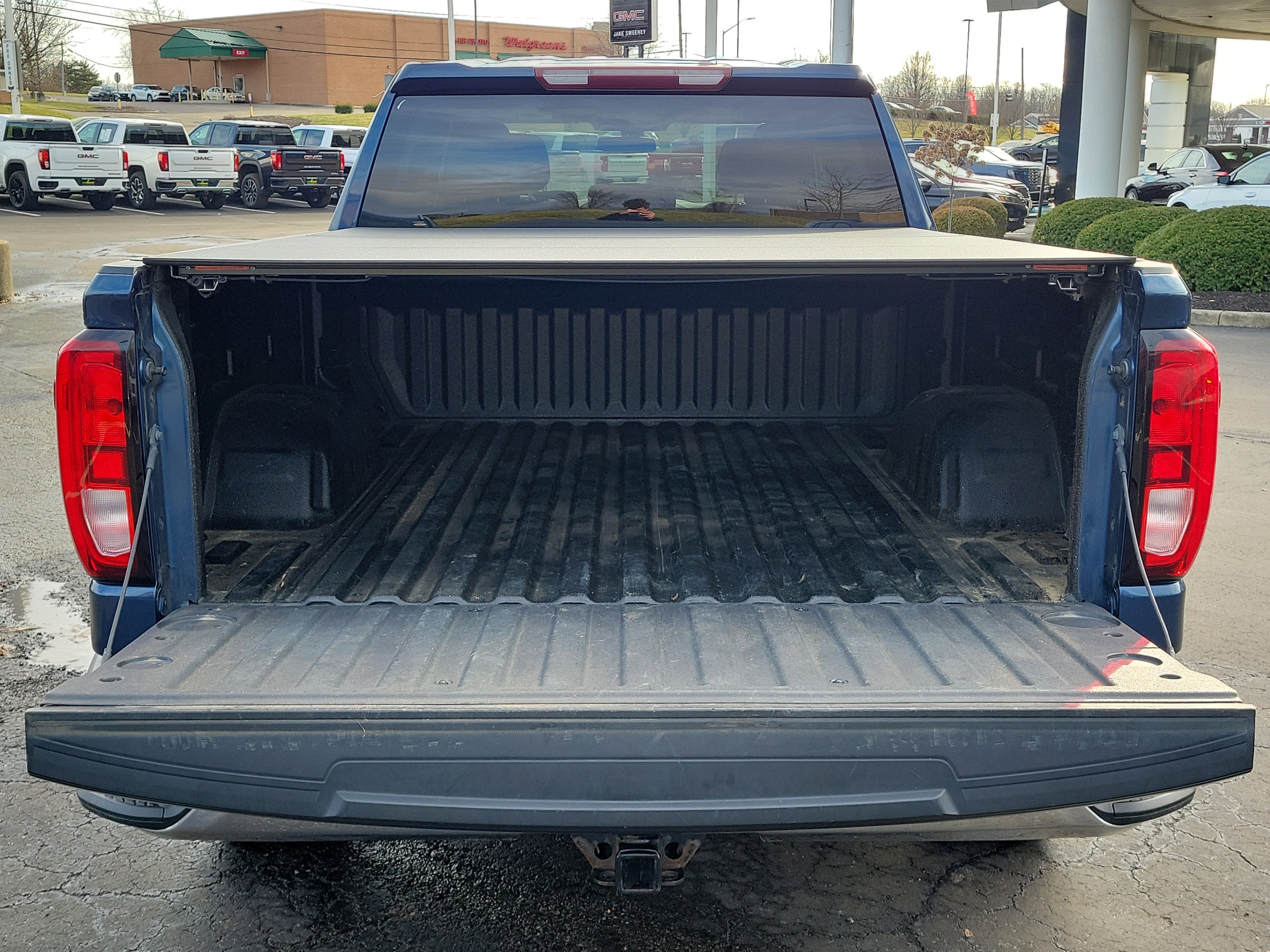 Used 2020 GMC Sierra 1500 4x4 Crew Cab w/ Sierra Value Package image 7