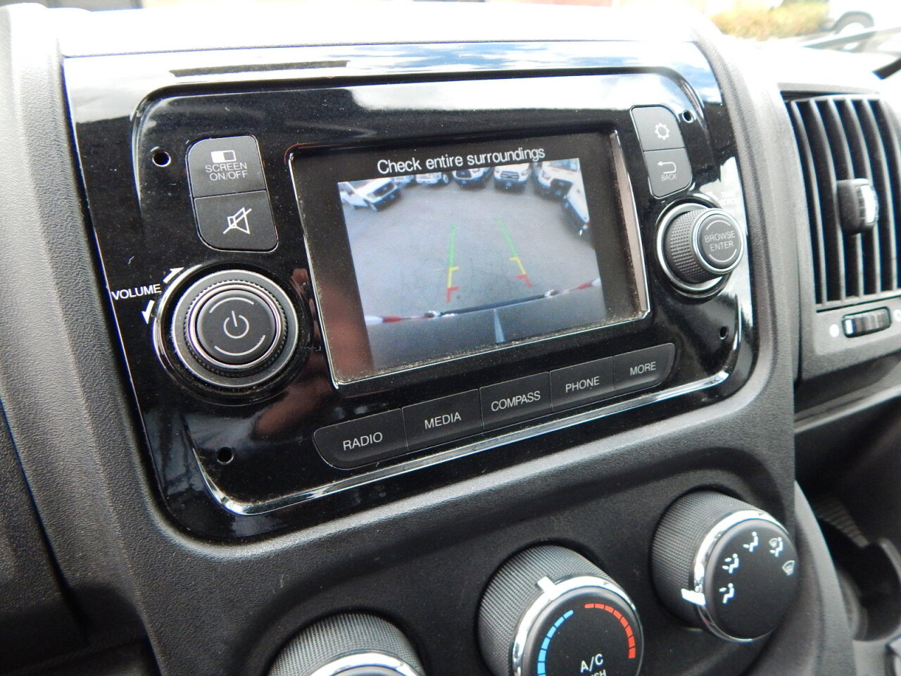 Used 2018 RAM ProMaster 1500 FWD image 25