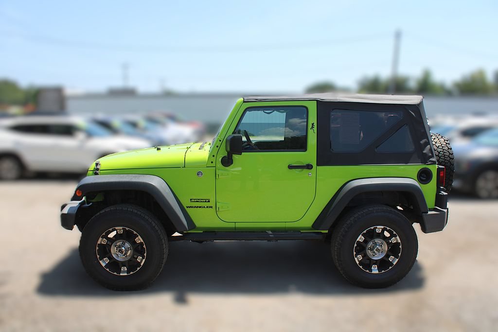 Used 2013 Jeep Wrangler Sport AWD/4WD image 13