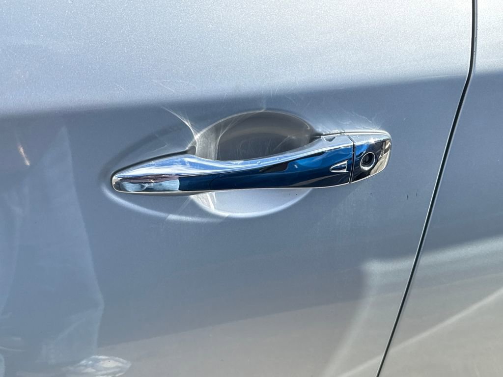 Used 2013 Nissan Pathfinder Platinum image 13