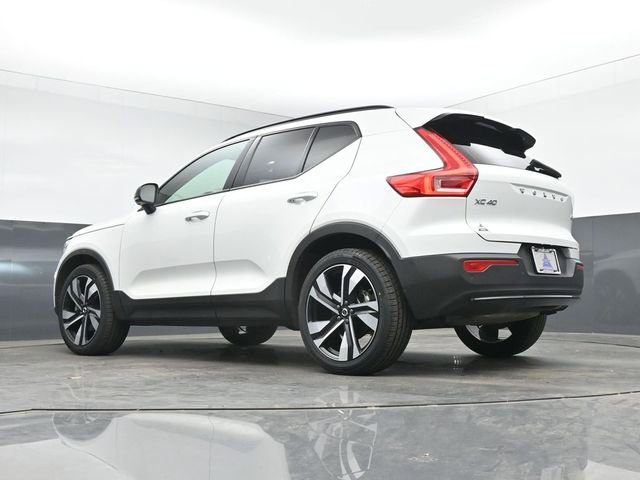 Used 2023 Volvo XC40 B5 Plus w/ Protection Package Premier AWD/4WD image 42