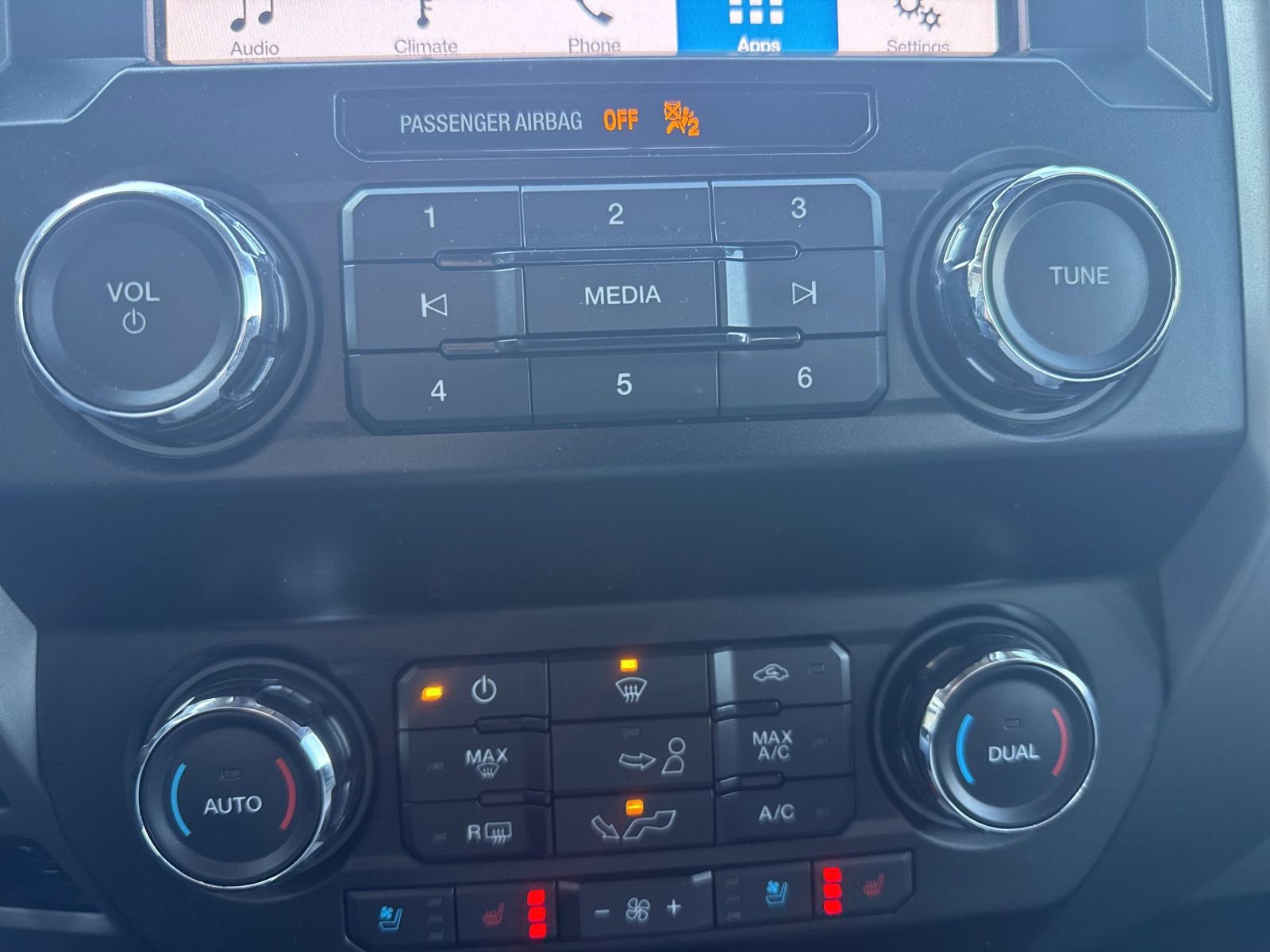 Used 2019 Ford F150 Lariat image 20