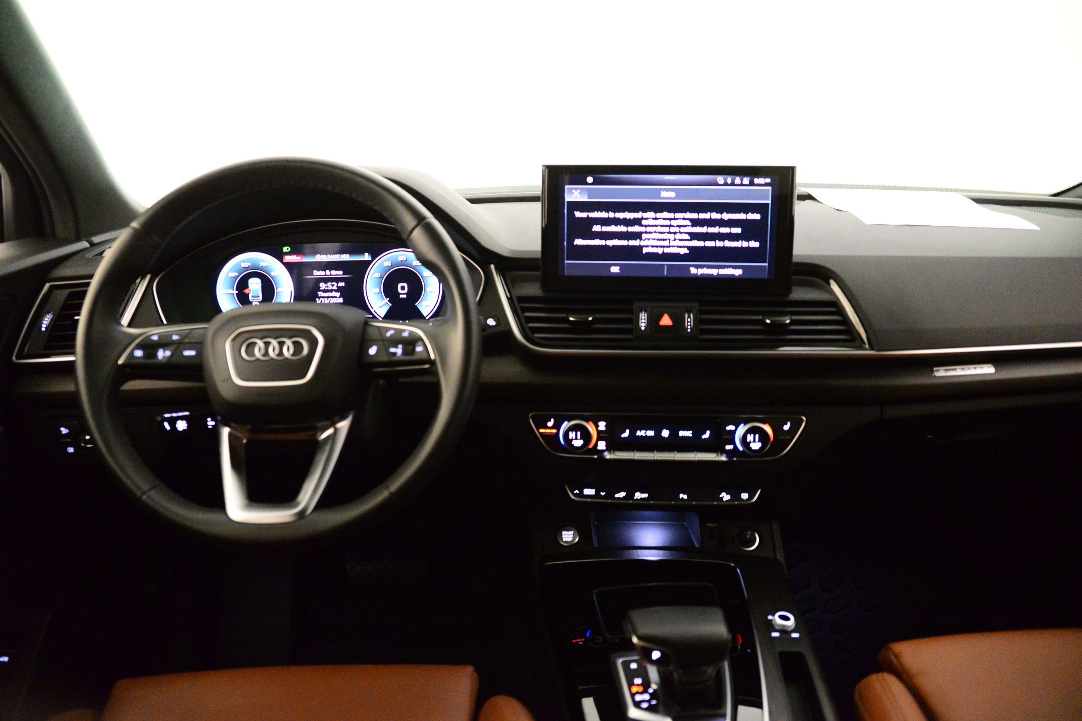 Certified 2025 Audi Q5 e Premium image 3