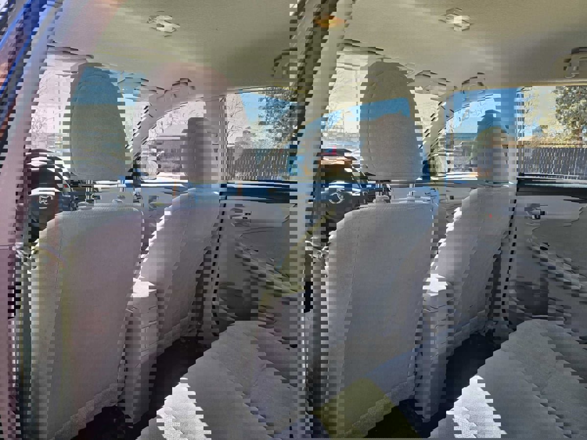 Used 2013 Toyota Corolla L image 17