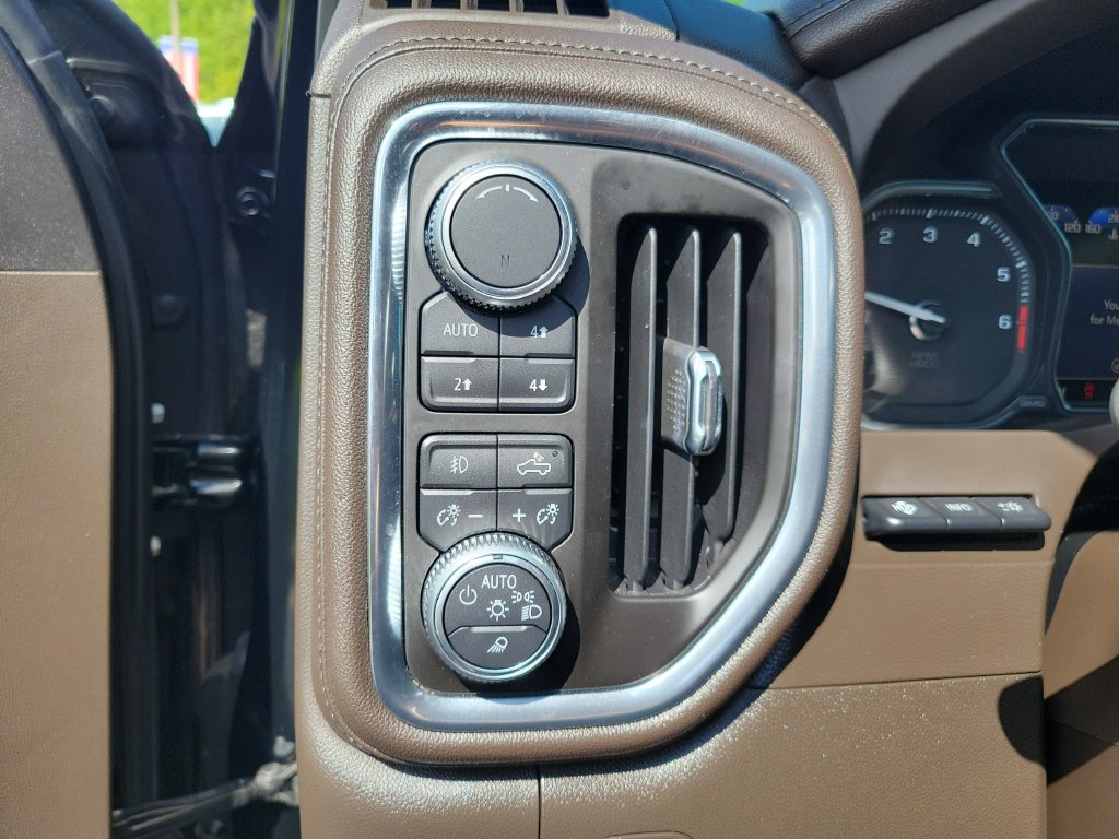 Used 2019 GMC Sierra 1500 Denali w/ Denali Ultimate Package AWD/4WD image 23