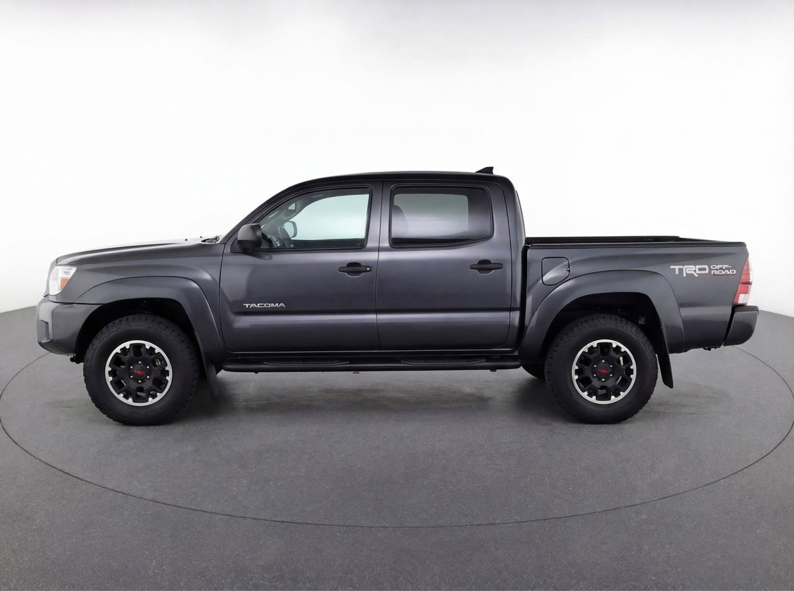 Used 2025 Toyota Tacoma TRD Off-Road image 5