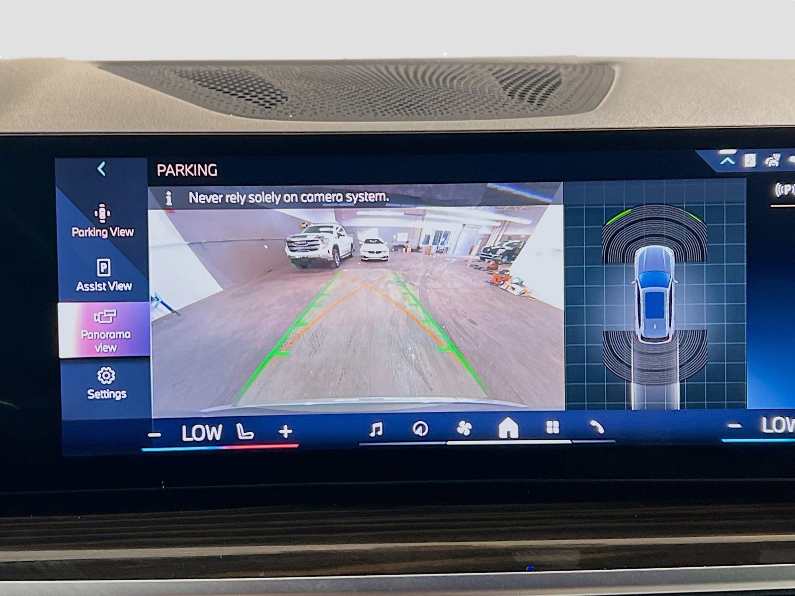 Used 2024 BMW X5 sDrive40i w/ Premium Package RWD image 10