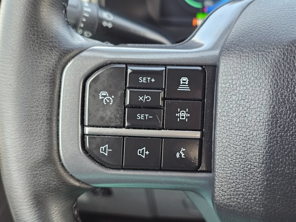 Used 2025 Ford F150 Lightning Flash AWD/4WD image 25