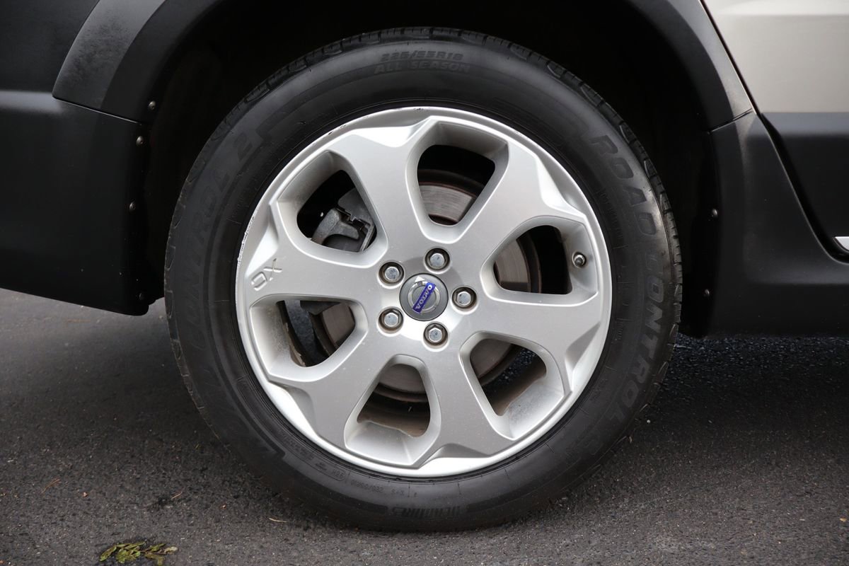 Used 2011 Volvo XC70 T6 image 43