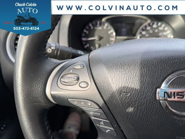 Used 2019 Nissan Pathfinder SV image 12