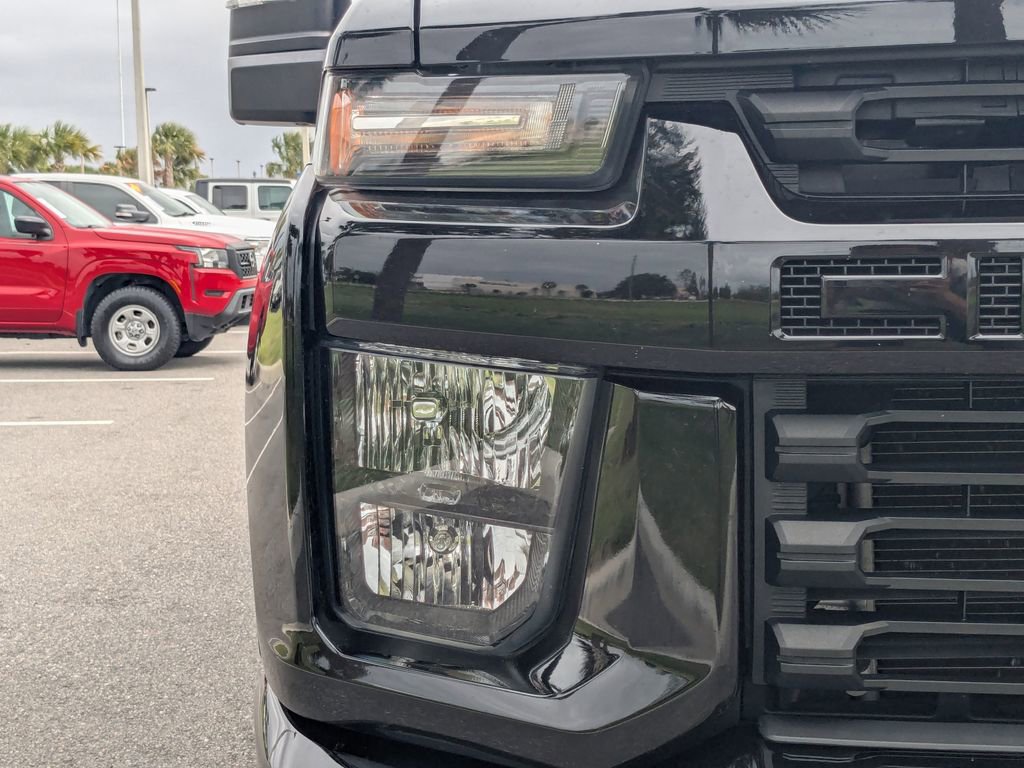 Certified 2022 Chevrolet Silverado 2500 Custom w/ Custom Value Package image 9