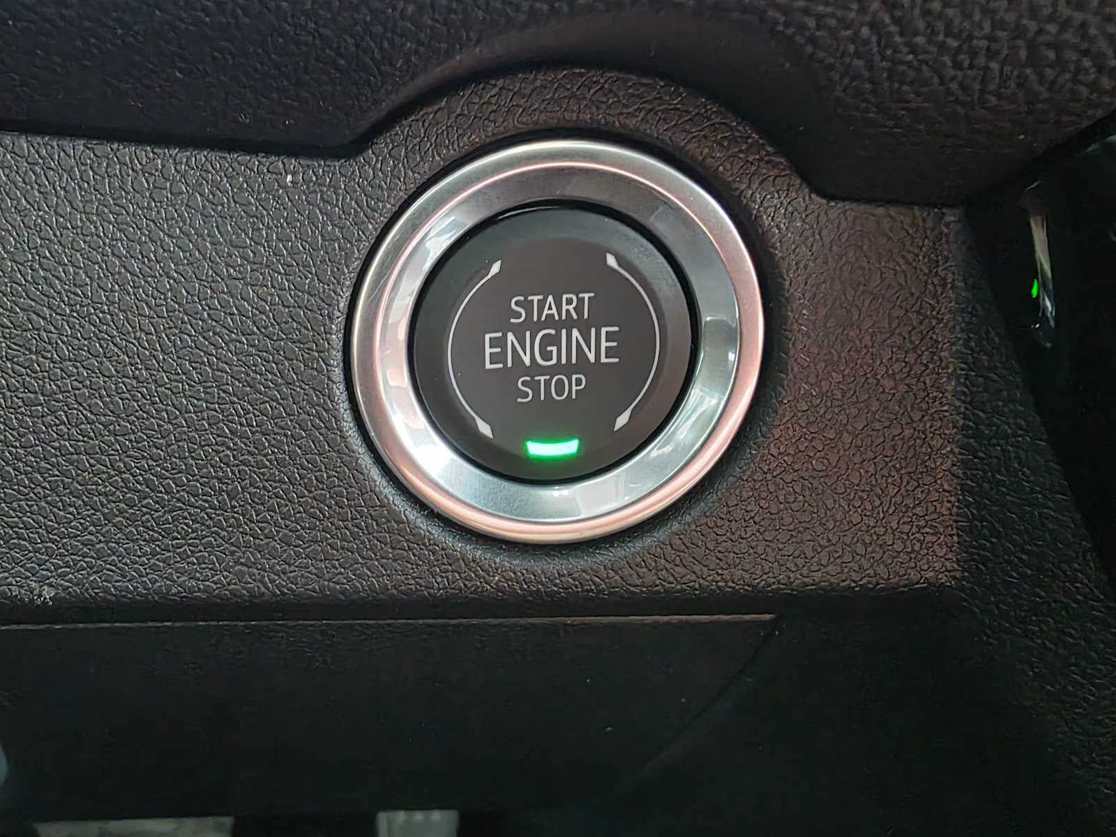 Used 2026 Chevrolet Traverse LT AWD/4WD image 33