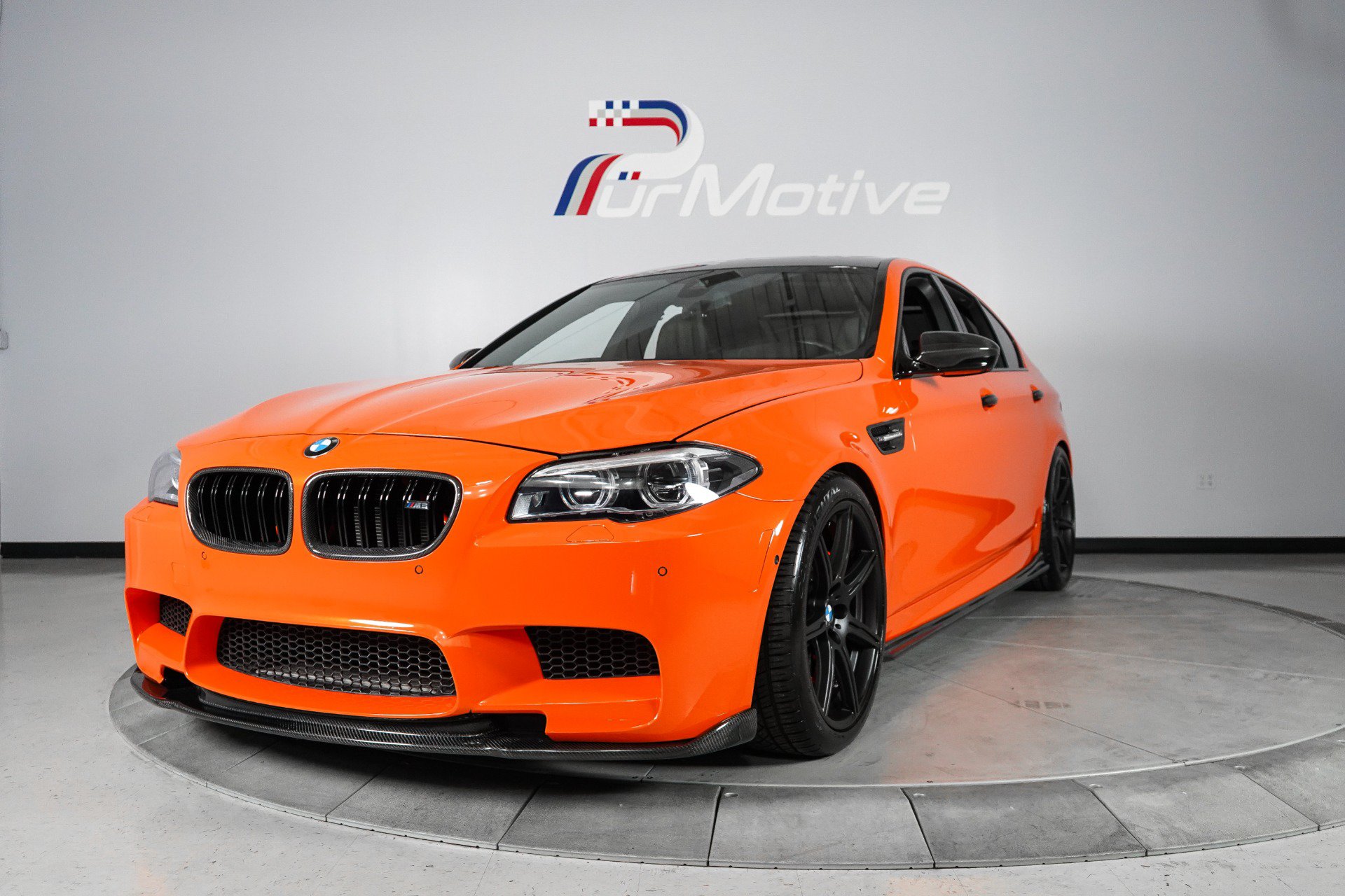 Used 2014 BMW M5 RWD image 1