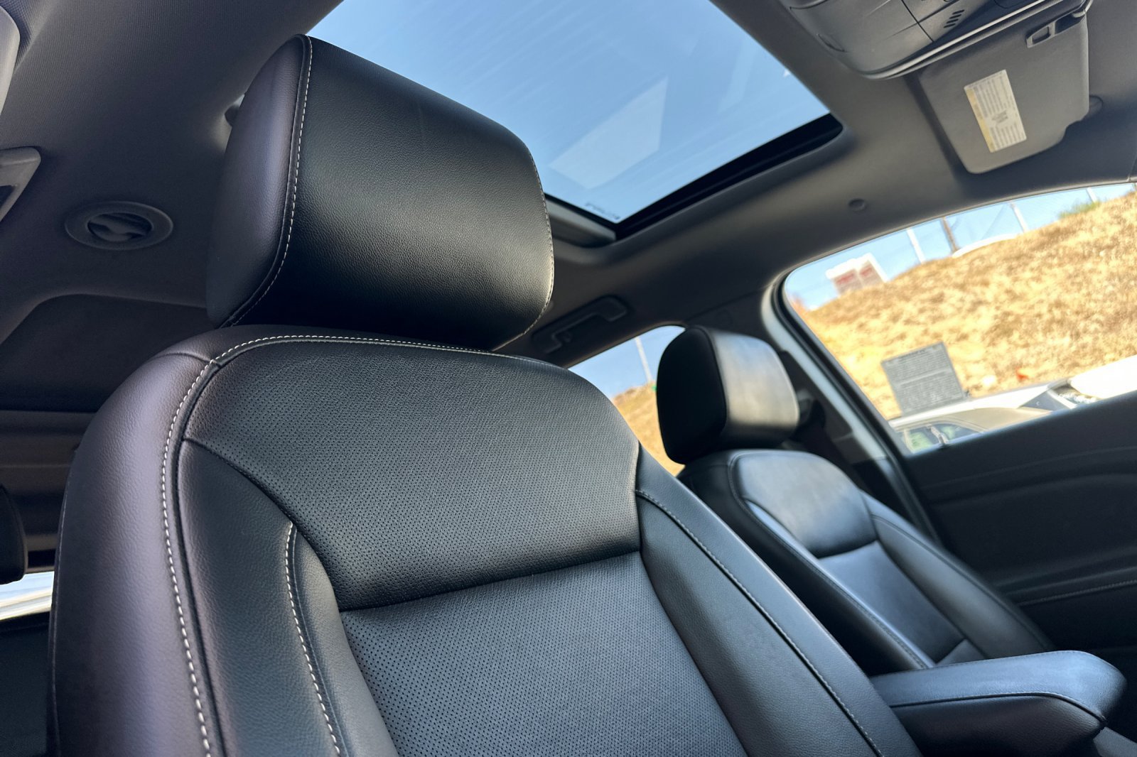 Used 2021 GMC Acadia SLT w/ Elevation Edition FWD image 18