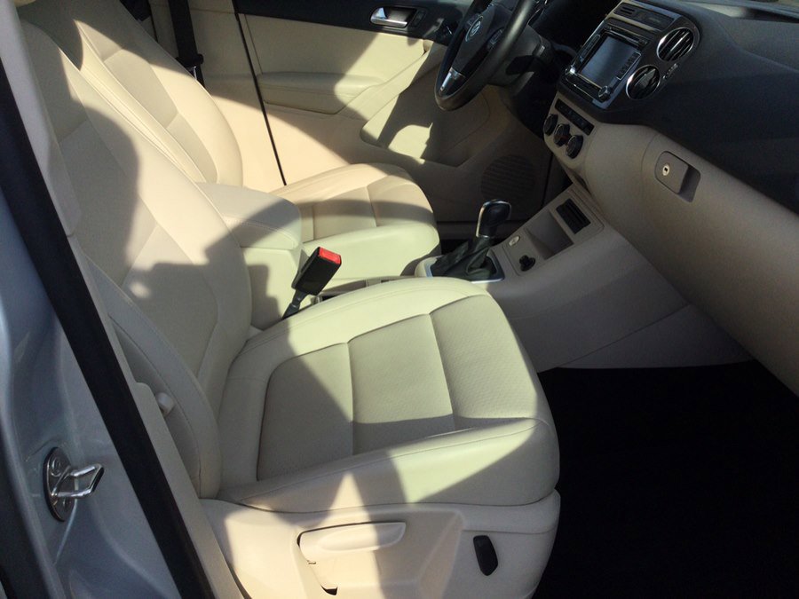 Used 2014 Volkswagen Tiguan SE AWD/4WD image 38