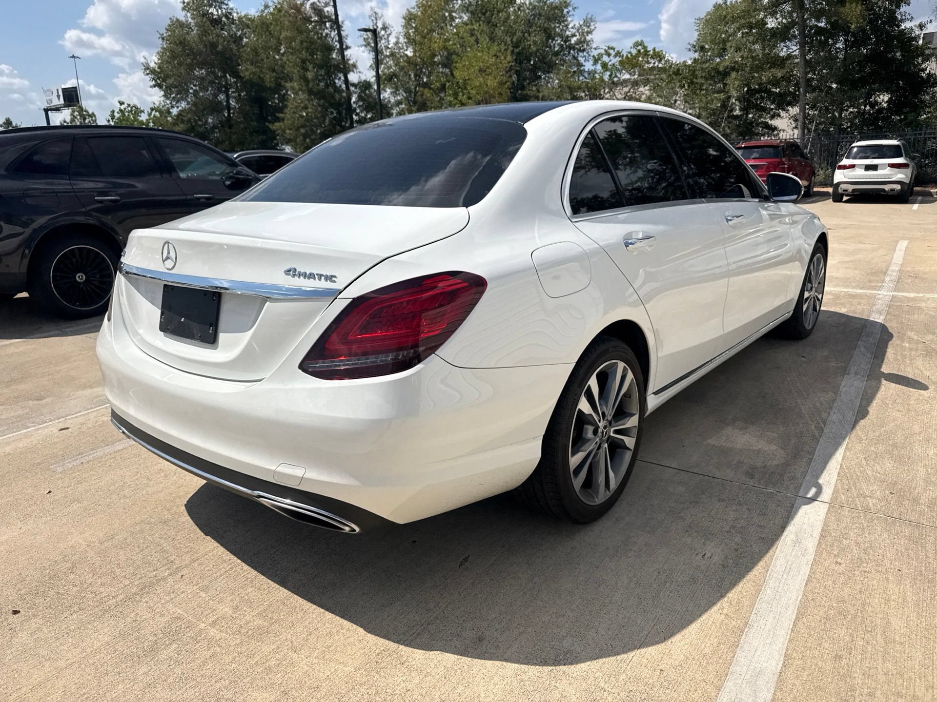 Used 2019 Mercedes-Benz C 300 4MATIC Sedan image 4