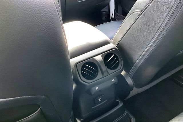 Used 2023 Jeep Wrangler Unlimited Sahara image 10