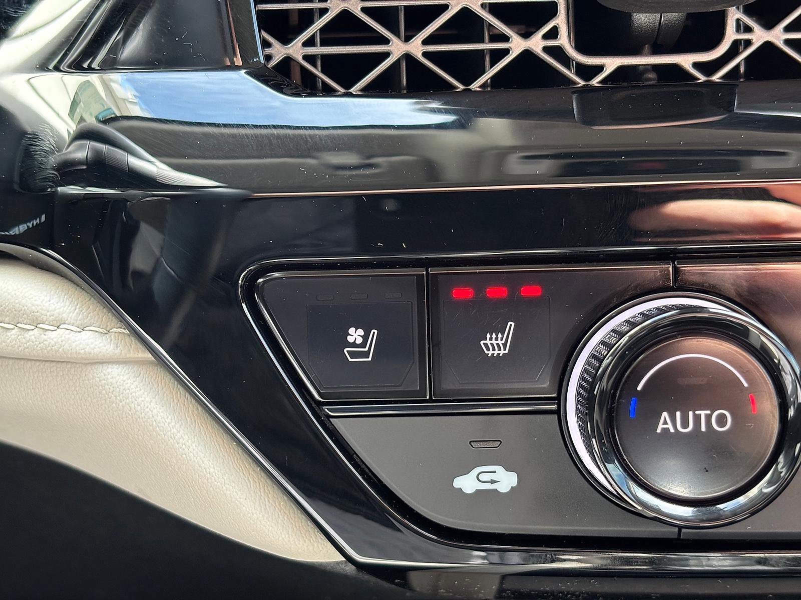 Certified 2025 Honda Accord Touring image 28