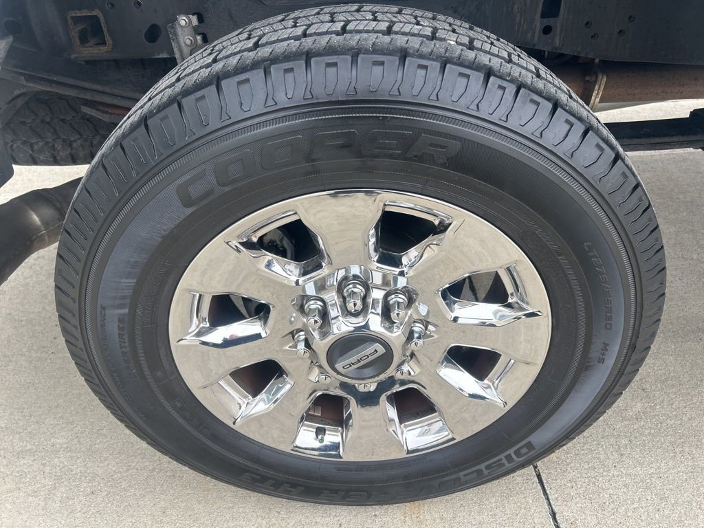 Used 2019 Ford F250 Lariat w/ Chrome Package image 26