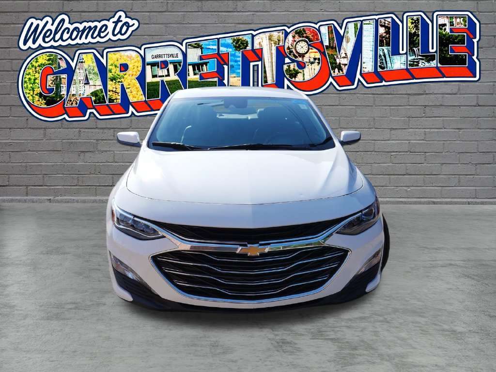 Used 2024 Chevrolet Malibu LT FWD image 3