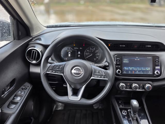 Used 2023 Nissan Kicks SV image 20