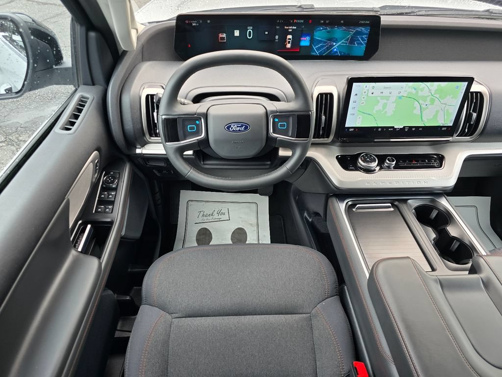 Used 2025 Ford Expedition Max Active RWD image 15