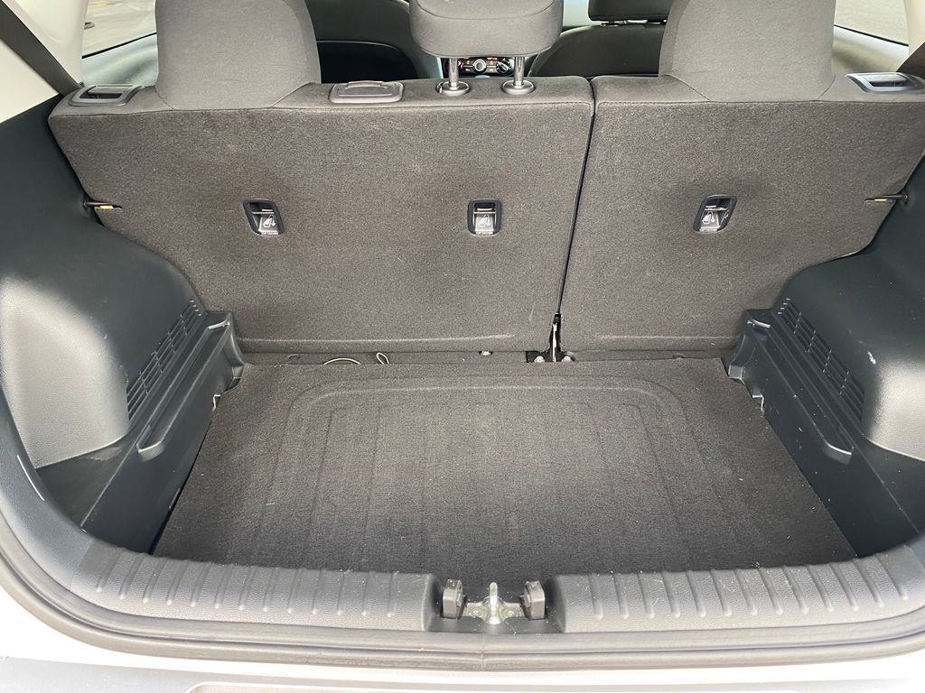 Used 2023 Kia Soul LX w/ LX Technology Package image 29
