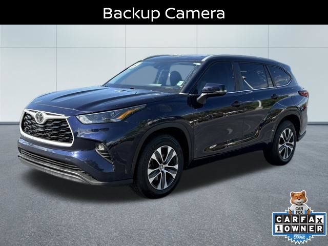 Used 2023 Toyota Highlander XLE FWD image 7