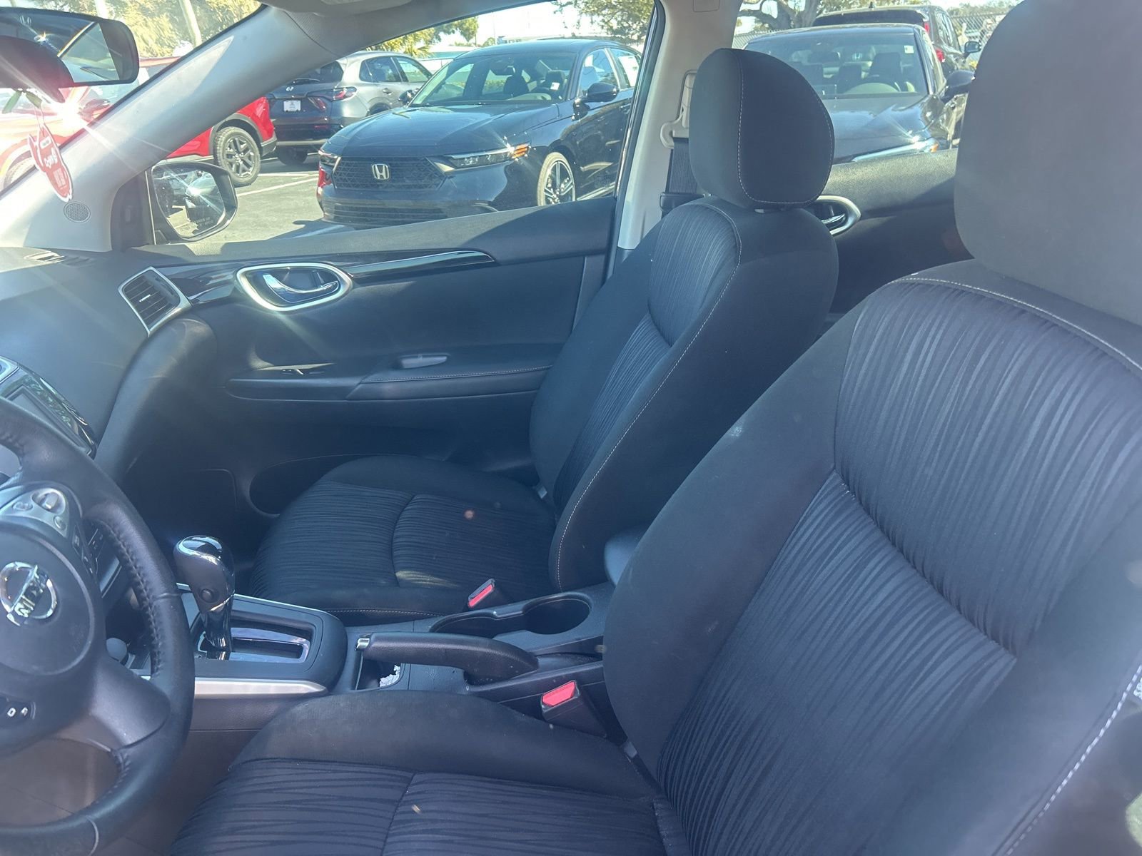 Used 2019 Nissan Sentra SV w/ Special Edition Package image 10