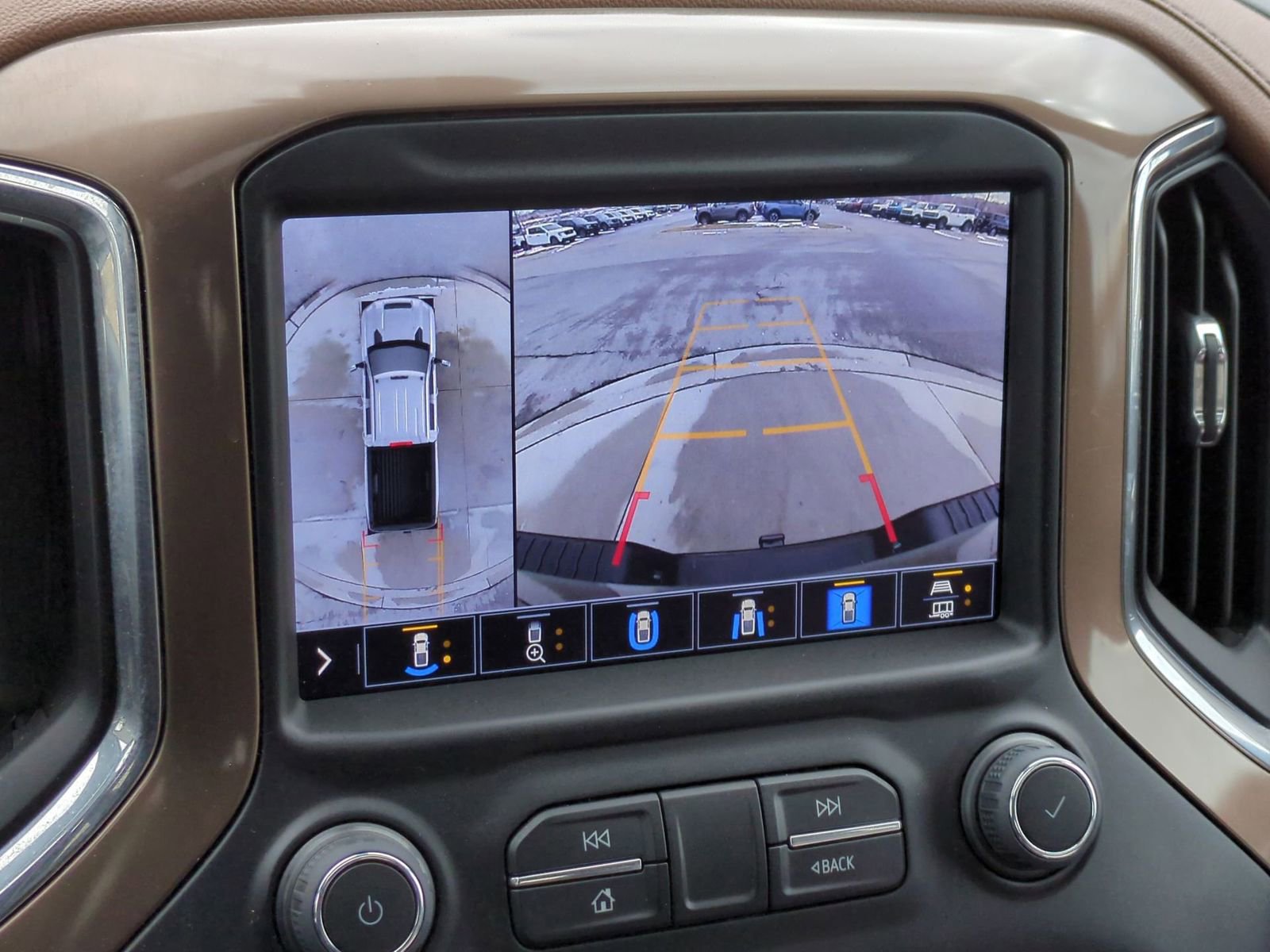 Used 2023 Chevrolet Silverado 2500 High Country w/ Z71 Off-Road Package image 37