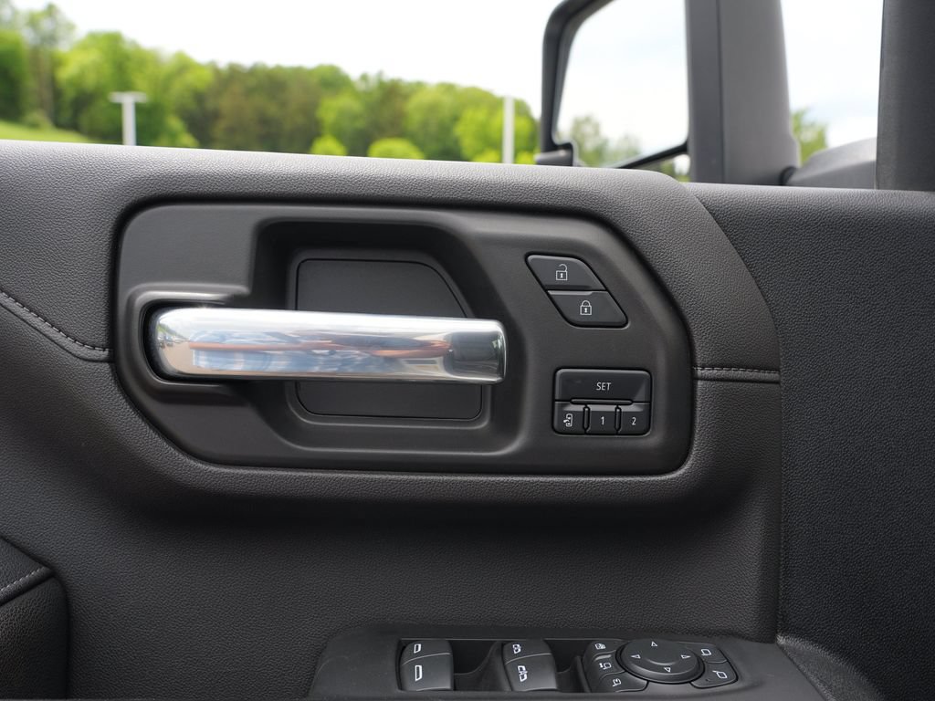 Used 2022 Chevrolet Silverado 3500 LTZ AWD/4WD image 17