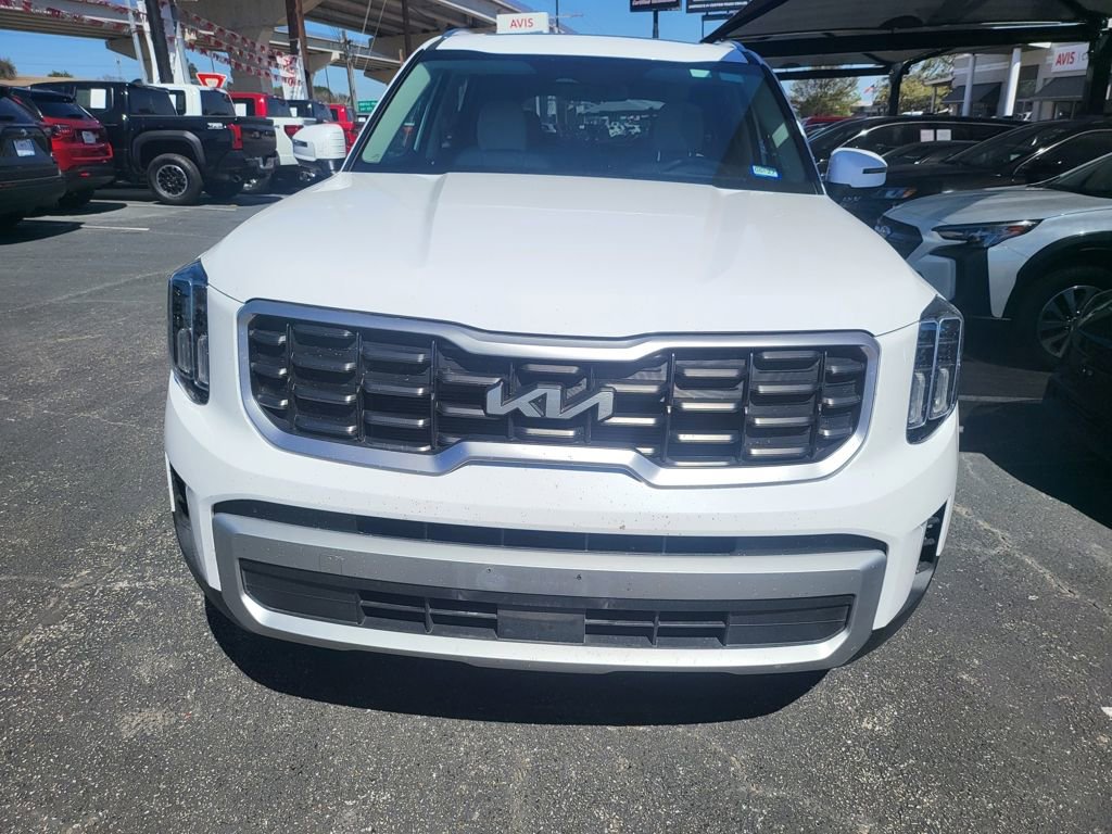 Used 2025 Kia Telluride S image 2