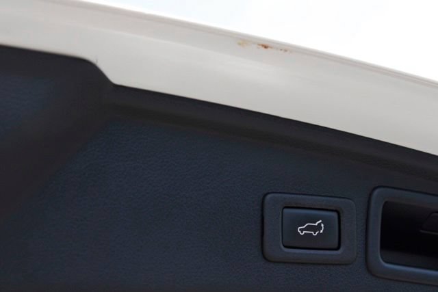 Used 2017 Subaru Forester 2.5i Touring AWD/4WD image 6