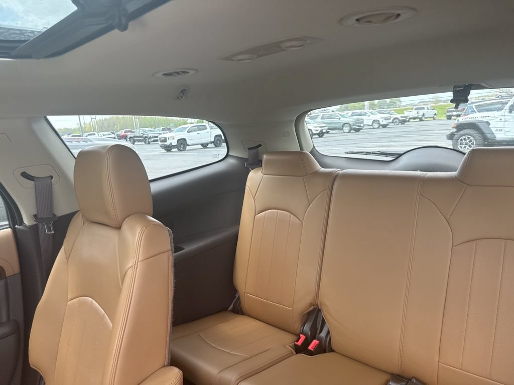 Used 2017 Buick Enclave Leather AWD/4WD image 7