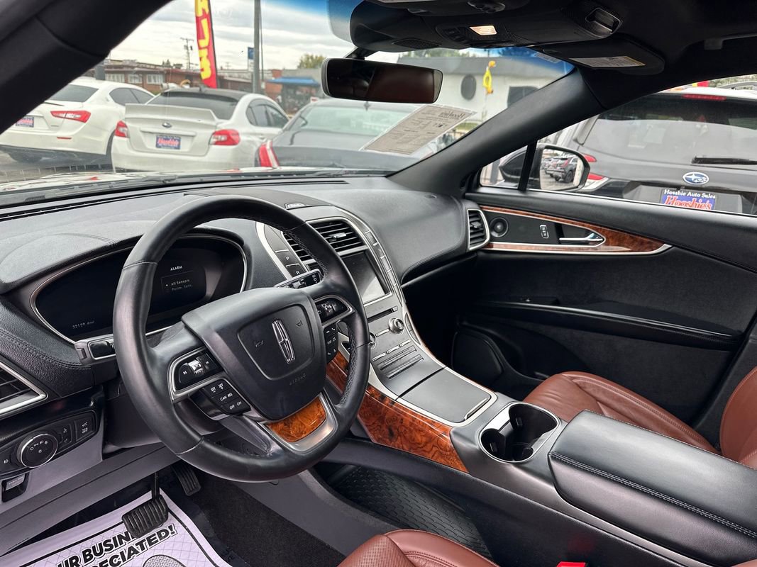 Used 2019 Lincoln Nautilus Reserve image 27