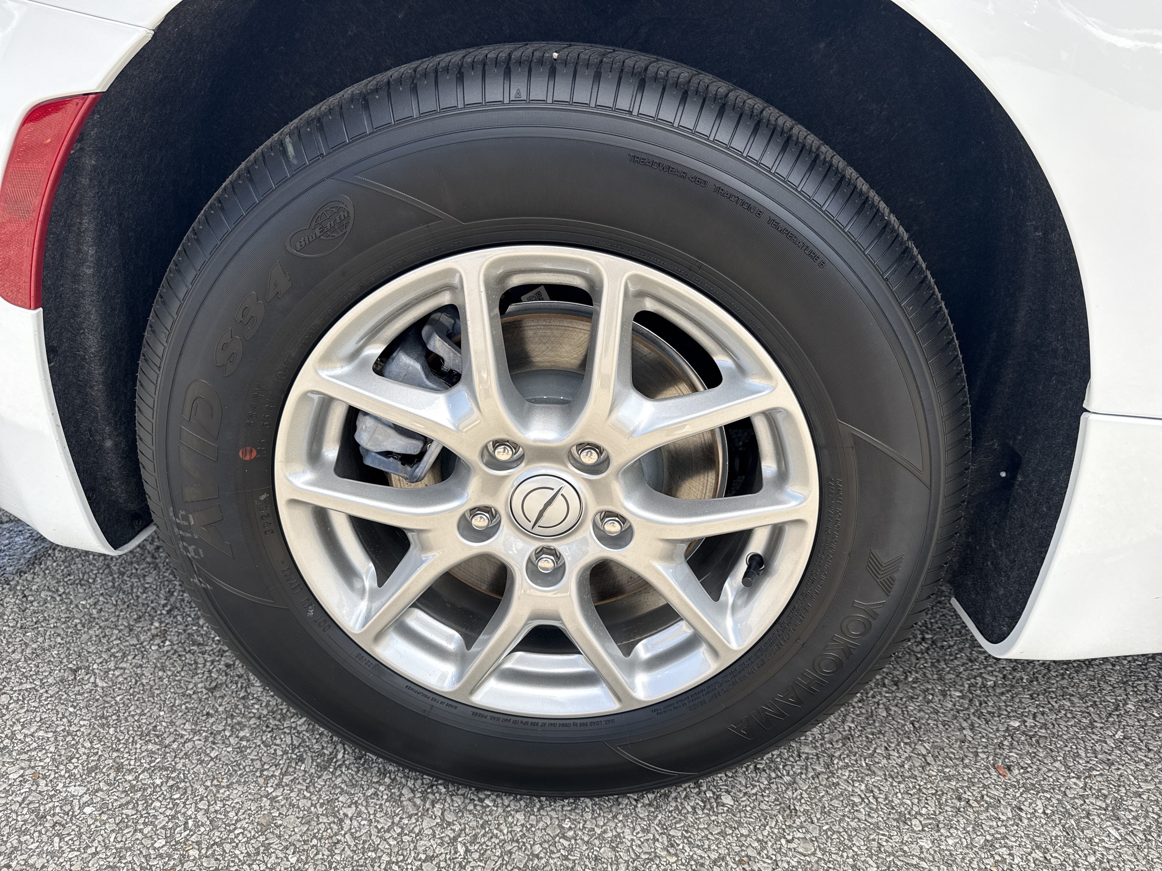 New 2026 Chrysler Pacifica Select FWD image 19