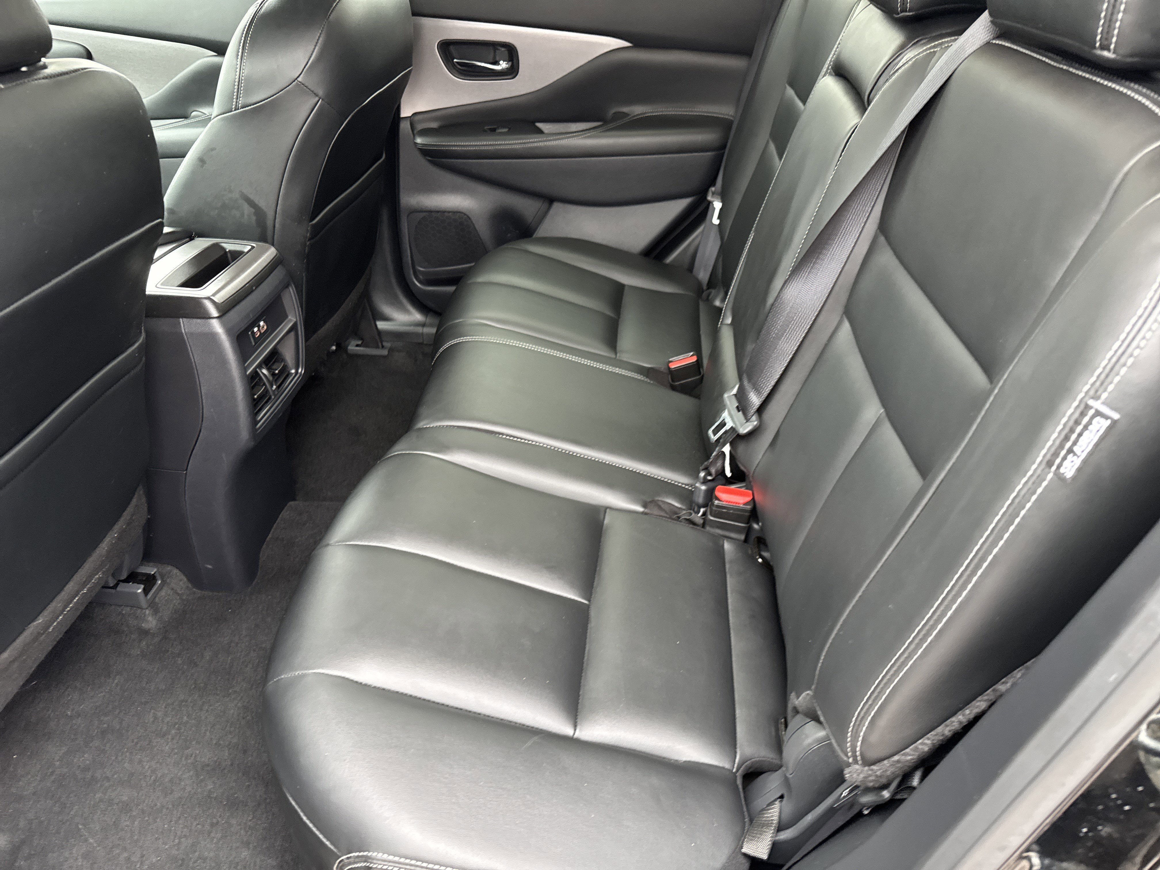 Used 2023 Nissan Murano SV image 11