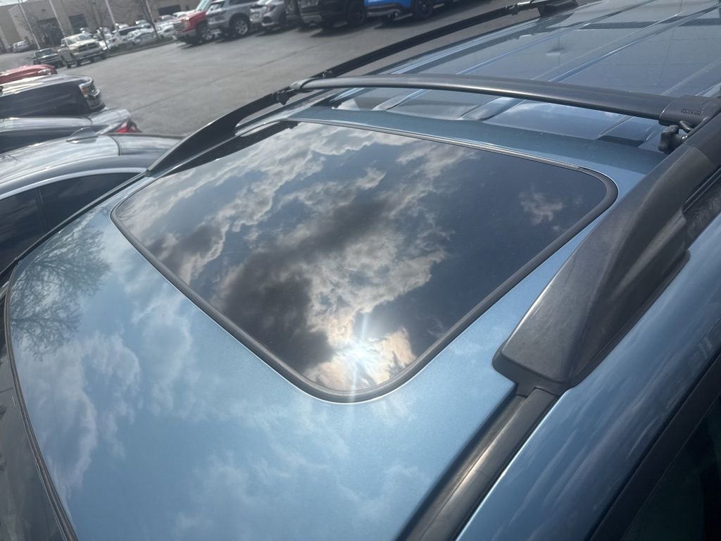 Used 2011 Toyota RAV4 4WD w/ Upgrade Value Pkg image 10