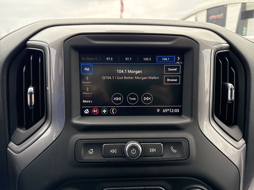 Used 2022 Chevrolet Silverado 2500 Custom w/ Custom Value Package image 17