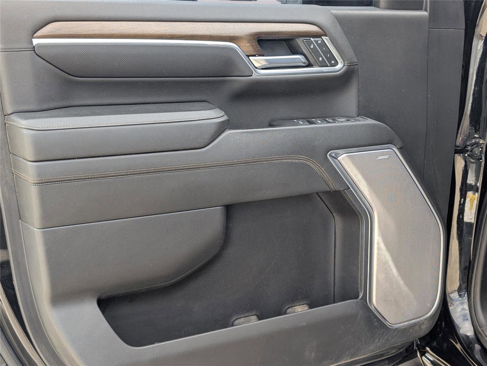 Used 2024 Chevrolet Silverado 2500 High Country w/ Technology Package image 37