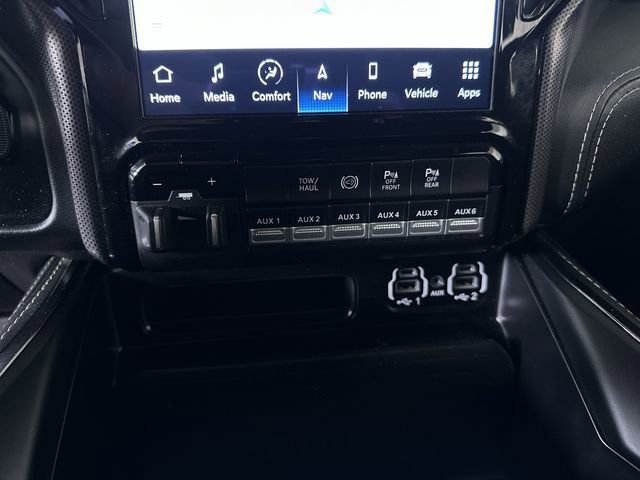 Used 2022 RAM 3500 Limited AWD/4WD image 17