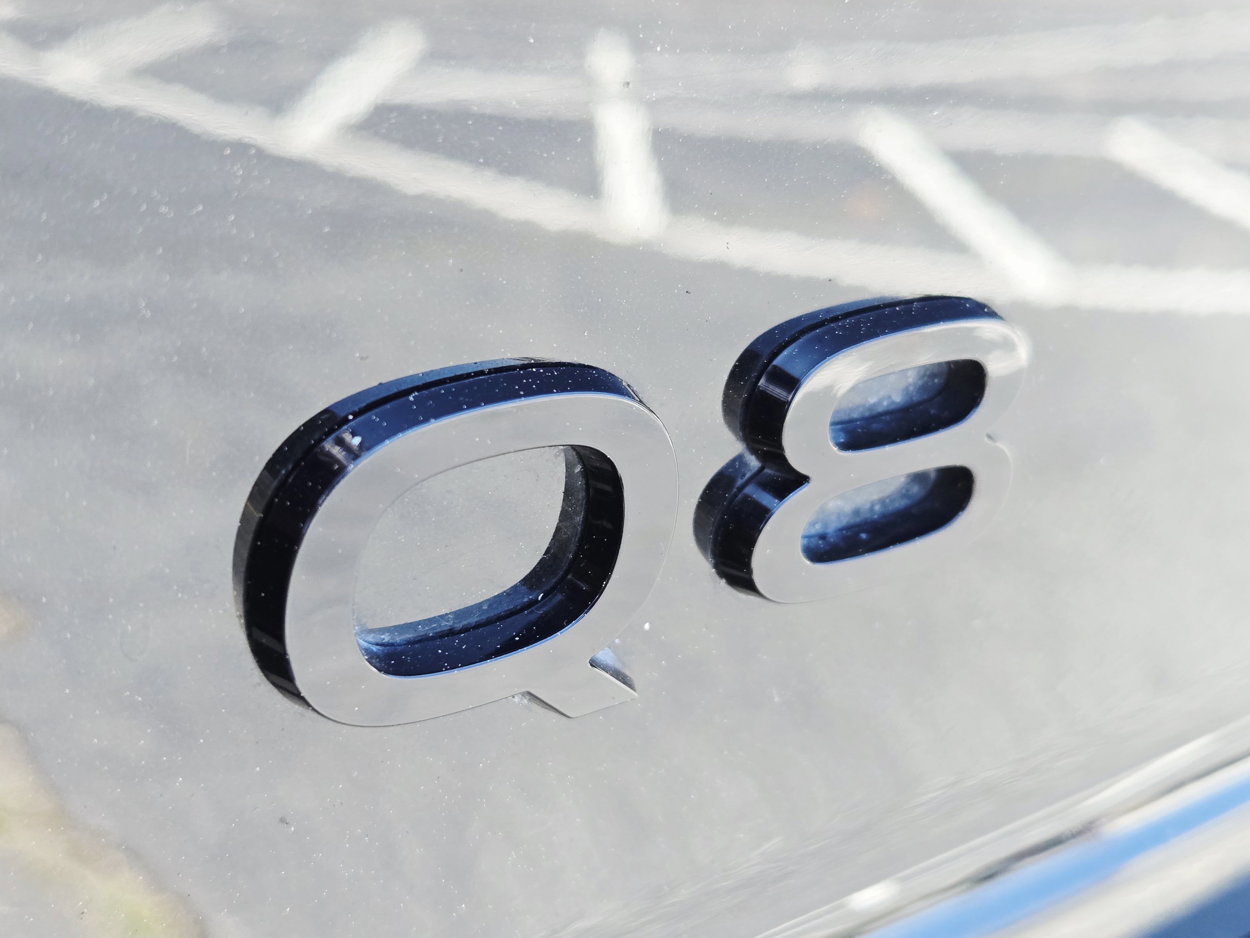 Used 2024 Audi Q8 Prestige w/ Prestige Package image 9