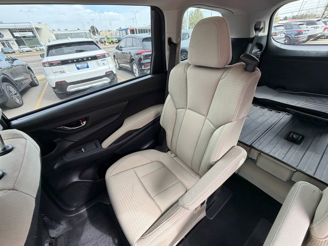 Used 2023 Subaru Ascent Premium w/ Convenience Package image 16