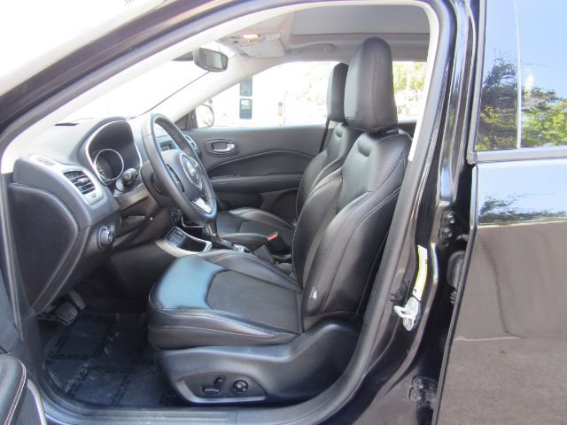 Used 2018 Jeep Compass Latitude w/ Popular Equipment Group image 16