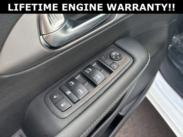 New 2025 Chrysler Voyager LX image 16