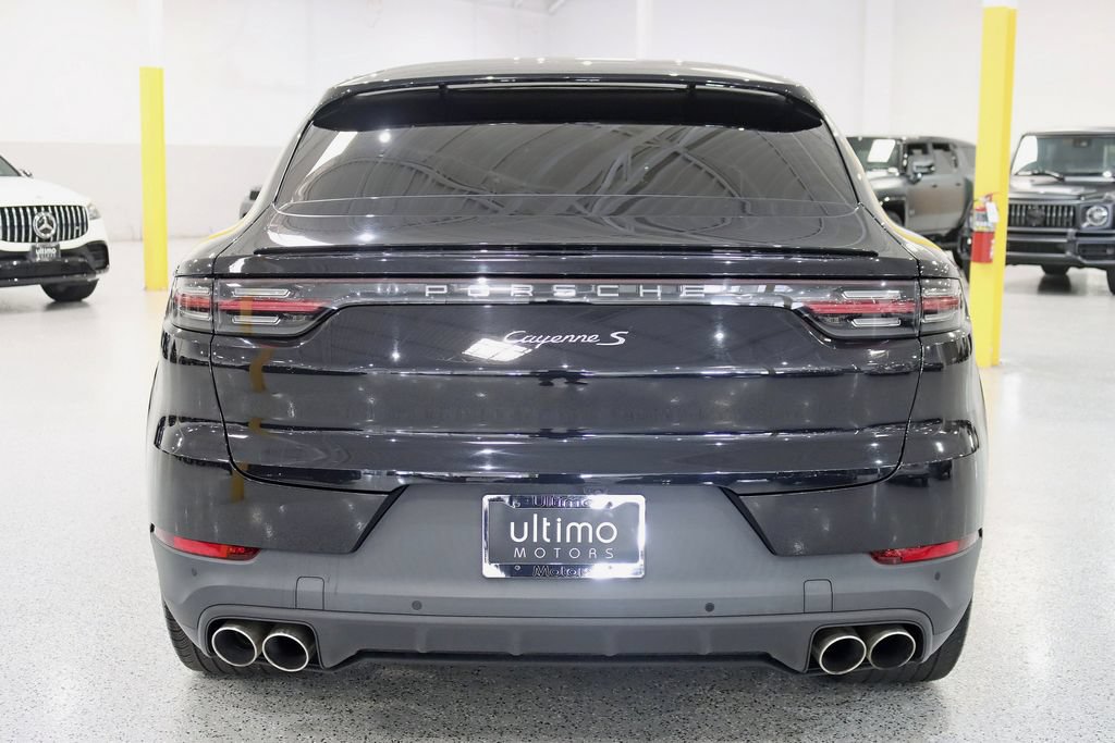 Used 2022 Porsche Cayenne S AWD/4WD image 13
