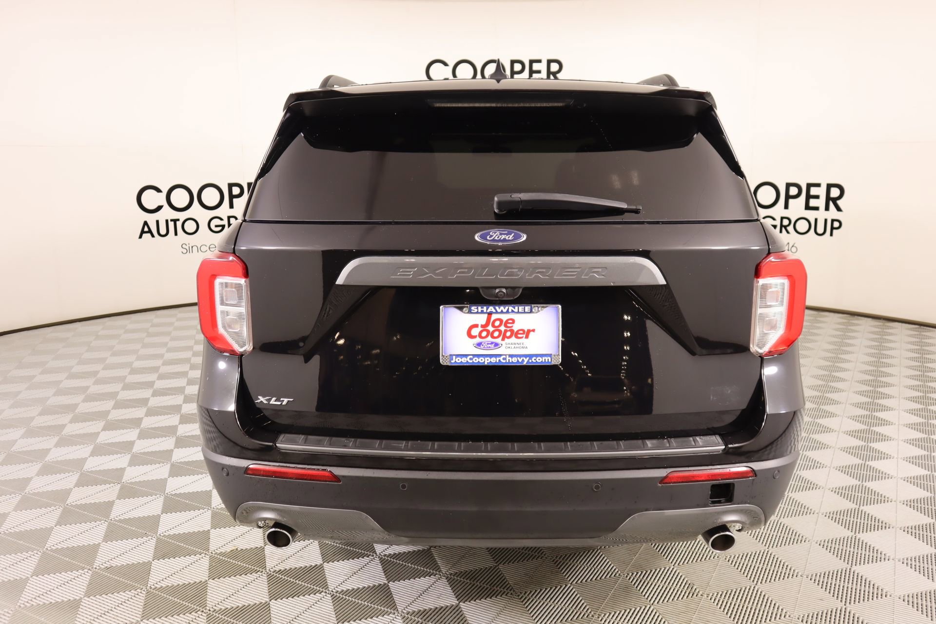 Used 2023 Ford Explorer XLT w/ Equipment Group 202A image 23