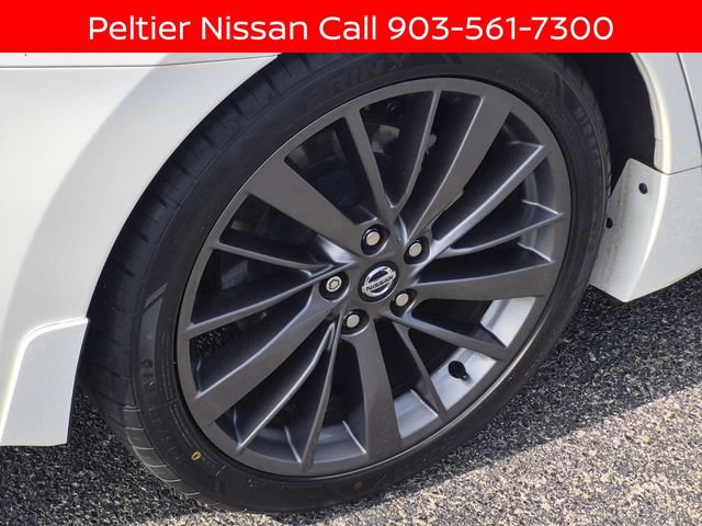 Certified 2020 Nissan Maxima Platinum w/ Reserve Package FWD image 7