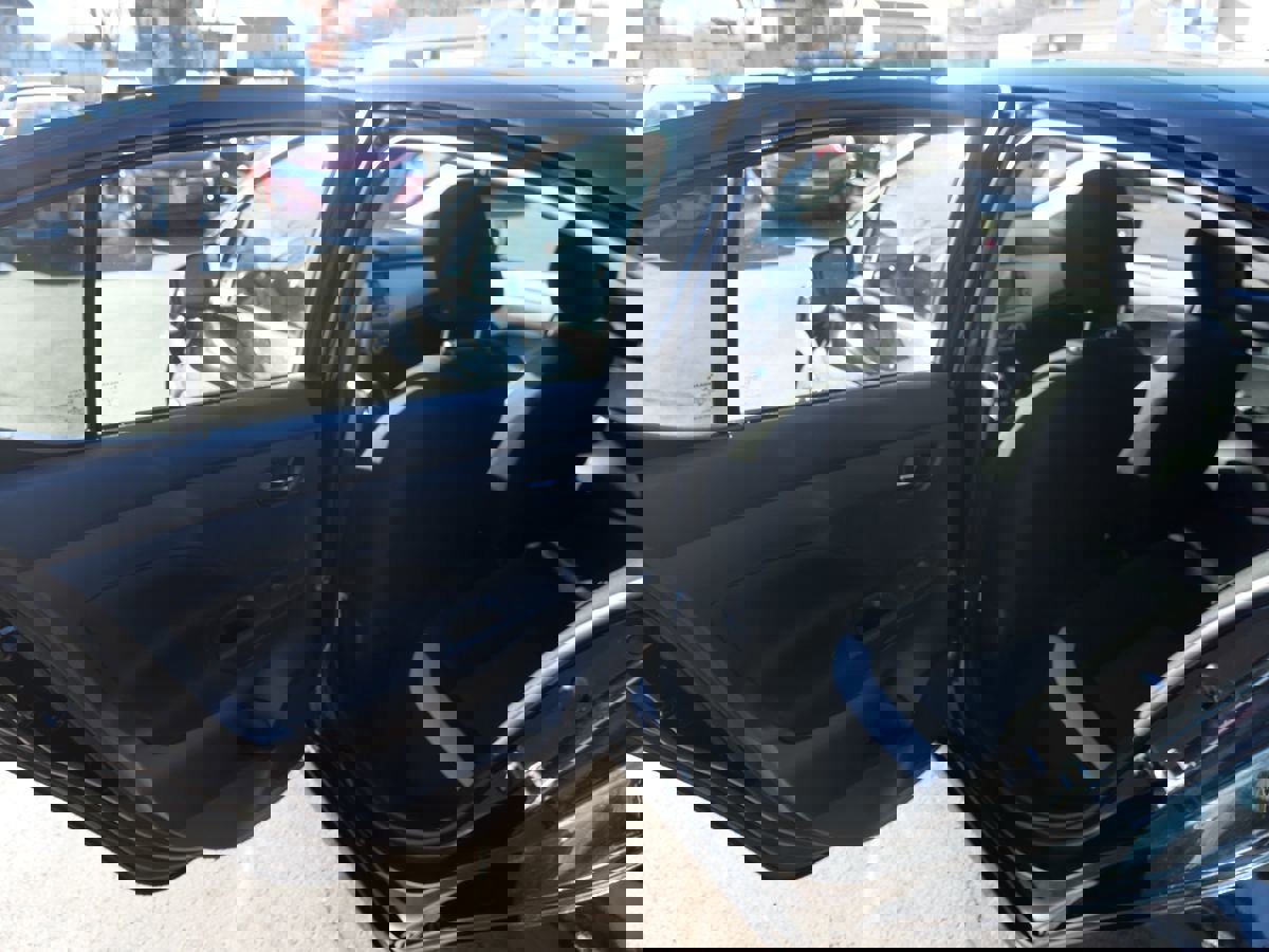 Used 2021 Nissan Versa SV image 24